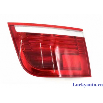 Đèn hậu miếng trong bên lái xe BMW X5 E70_ 63217200821